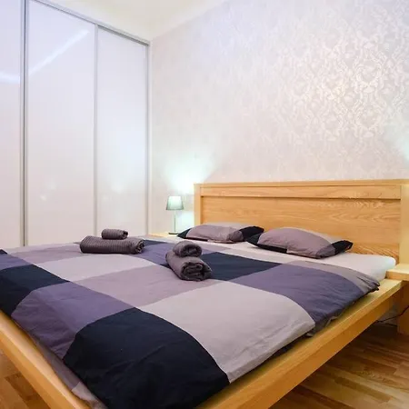 Moderny V Starom Meste براتسيلافا