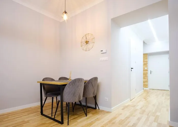 Moderny V Starom Meste Apartmán *